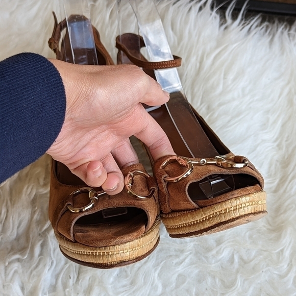 GUCCI Horsebit Wedge Espadrille Sandals - Picture 4 of 15